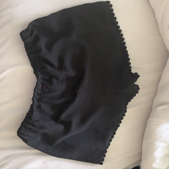 Brandy Melville Black Crochet Trim Leticia Shorts - Picture 8 of 8